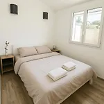 شقة Le Cocon- Avec Terrasse A 5 Minutes A Pied De La لي بورتيل