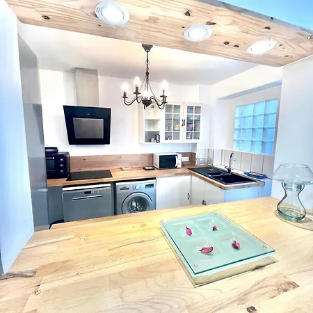 Le Cocon- Avec Terrasse A 5 Minutes A Pied De La Apartmán *