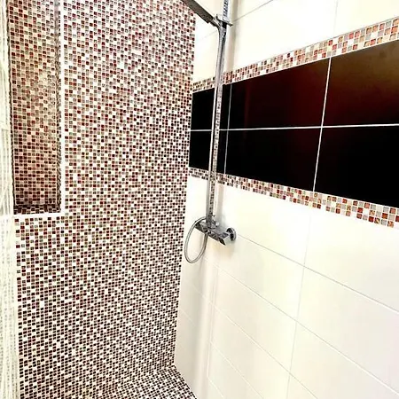 Διαμέρισμα Le Cocon- Avec Terrasse A 5 Minutes A Pied De La